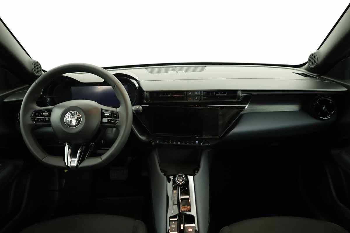 alfa-romeo-junior-2025-eletrico-0cc