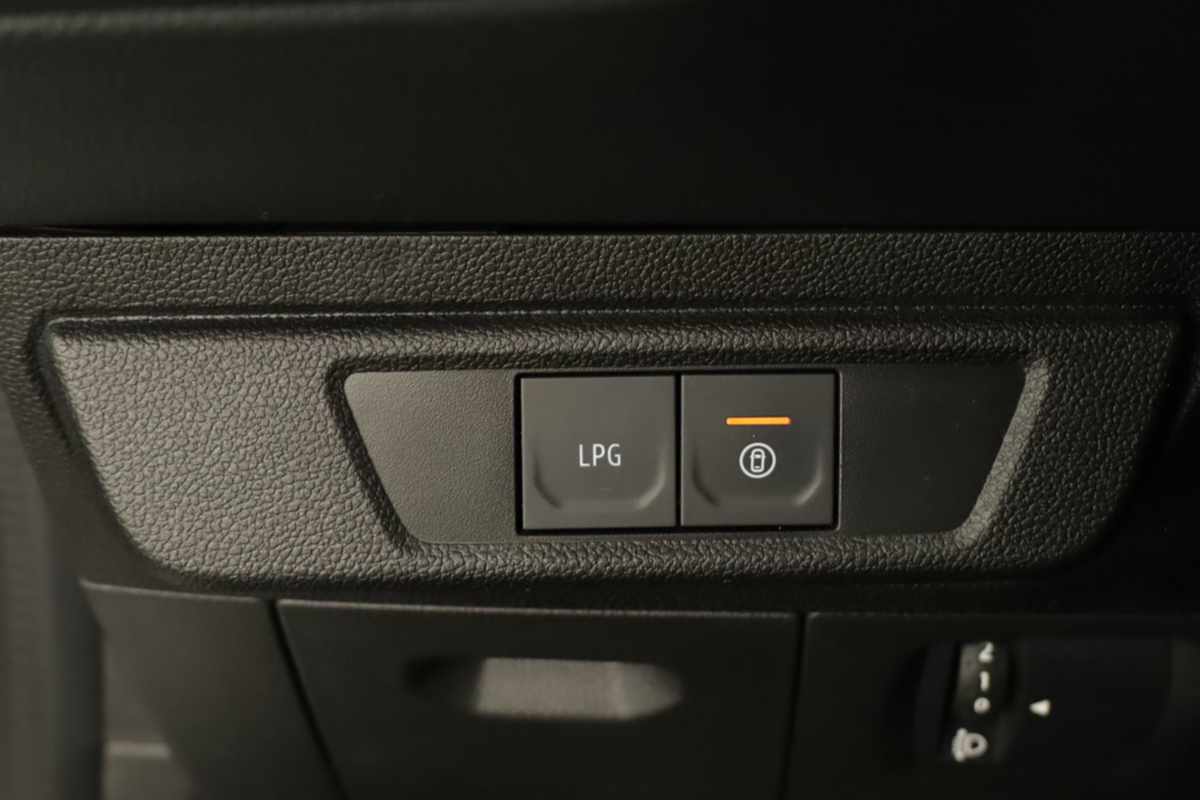dacia-sandero-2024-gpl-999cc