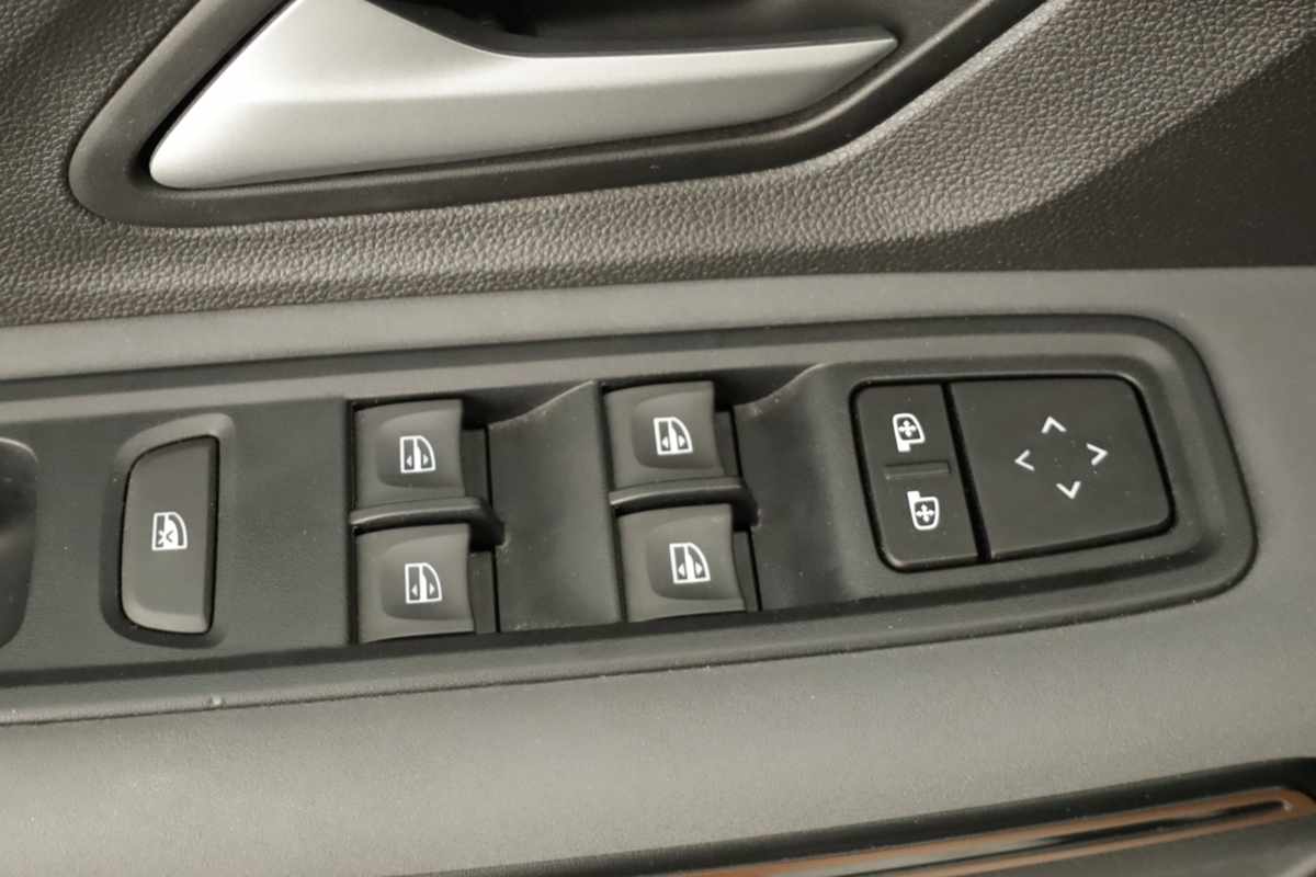 dacia-sandero-2024-gpl-999cc