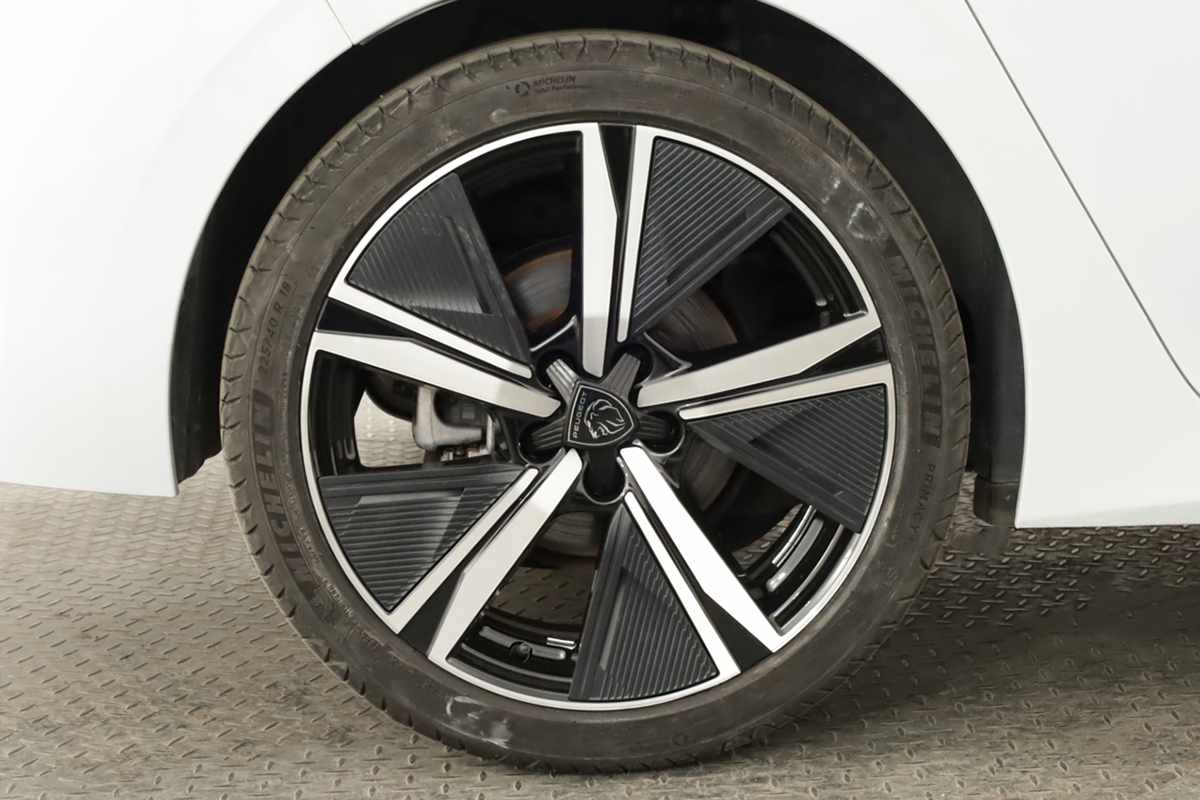 peugeot-308-2024-gasolina-1199cc