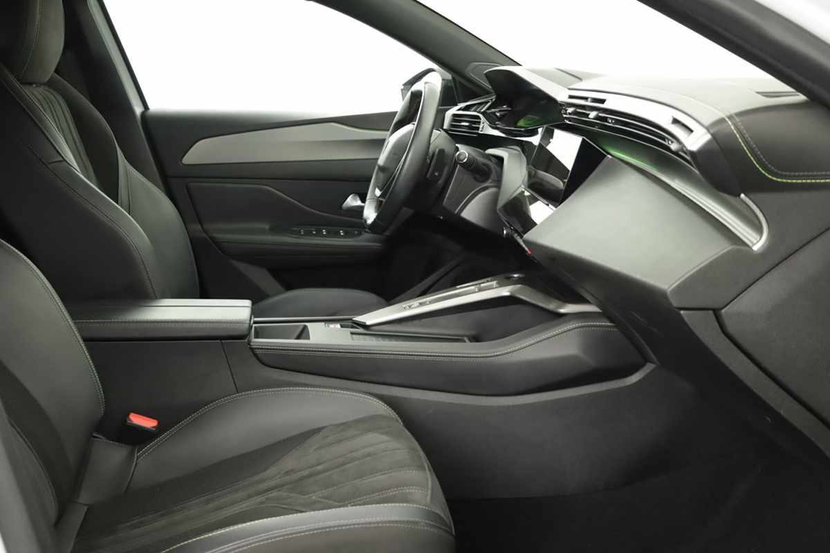 peugeot-308-2024-gasolina-1199cc