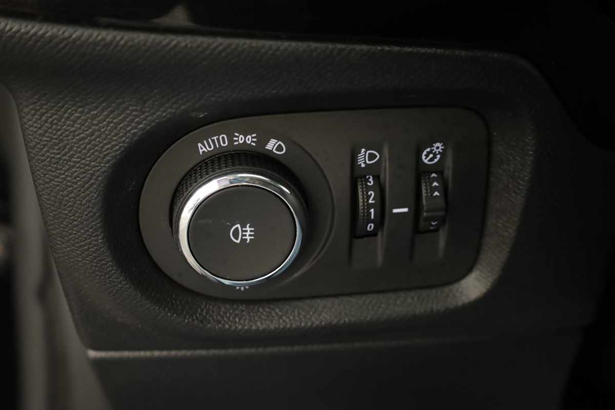 opel-corsa-2025-gasolina-1199cc