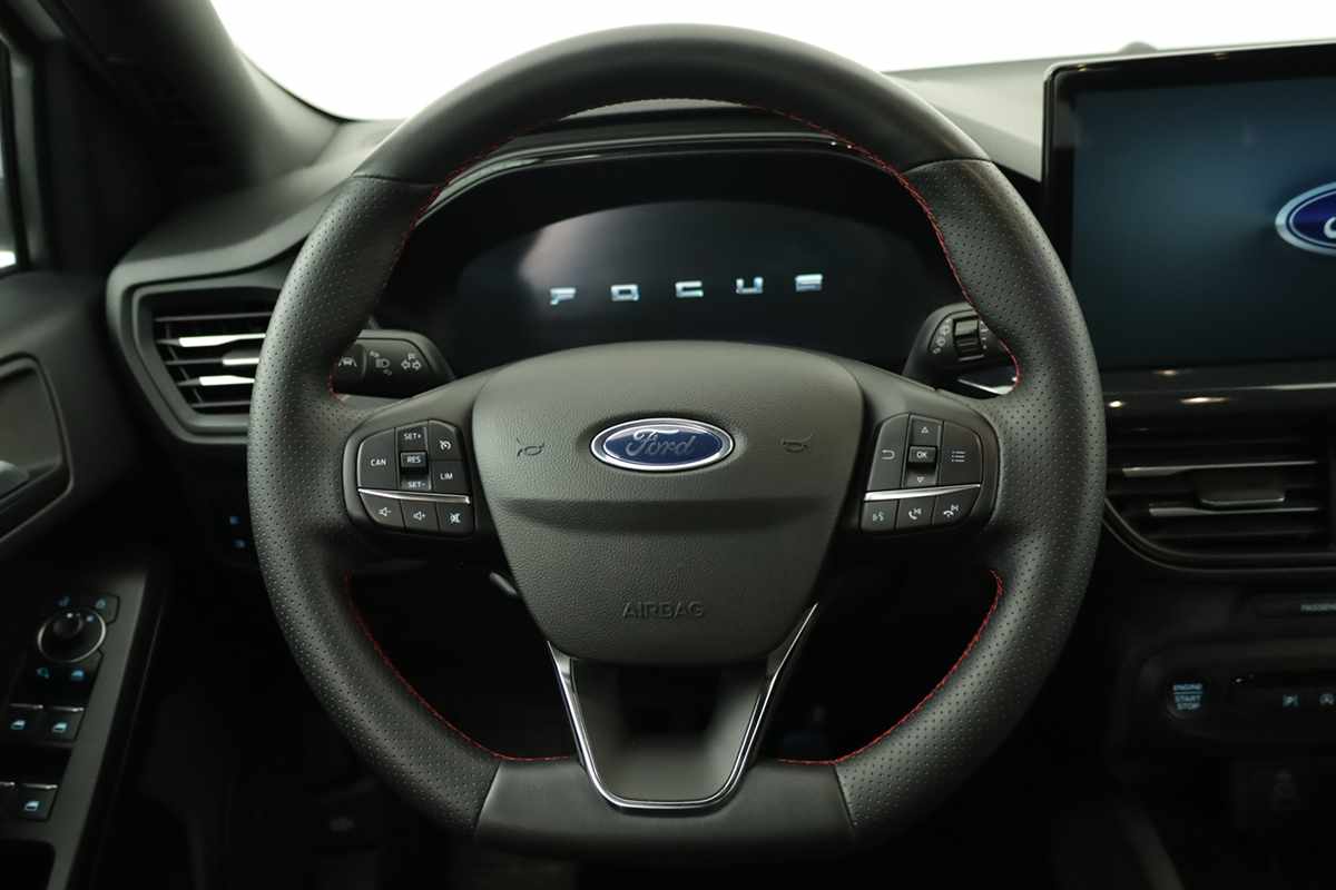 ford-focus-2025-gasolina-998cc