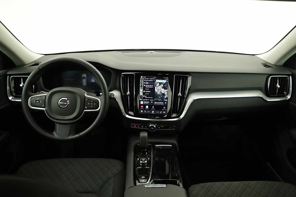 volvo-v60-2025-hibrido-a-gasolina-1969cc