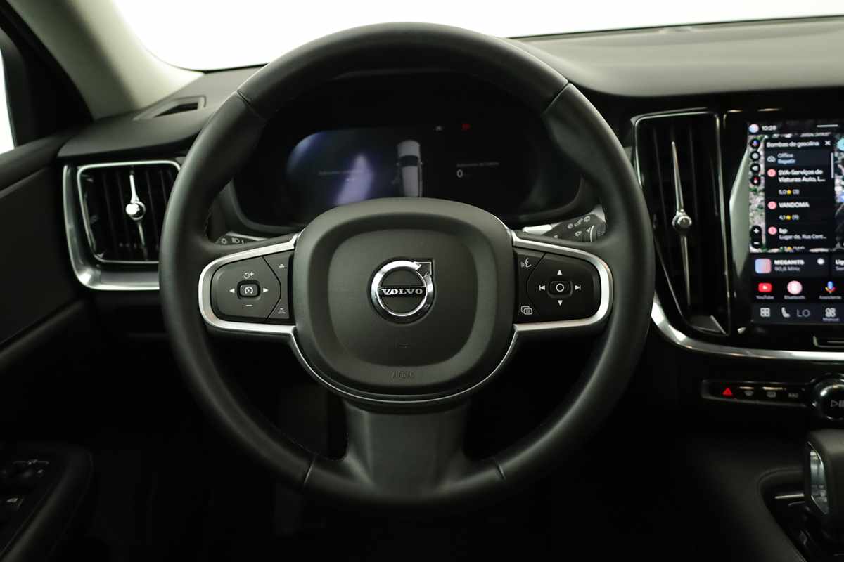 volvo-v60-2025-hibrido-a-gasolina-1969cc