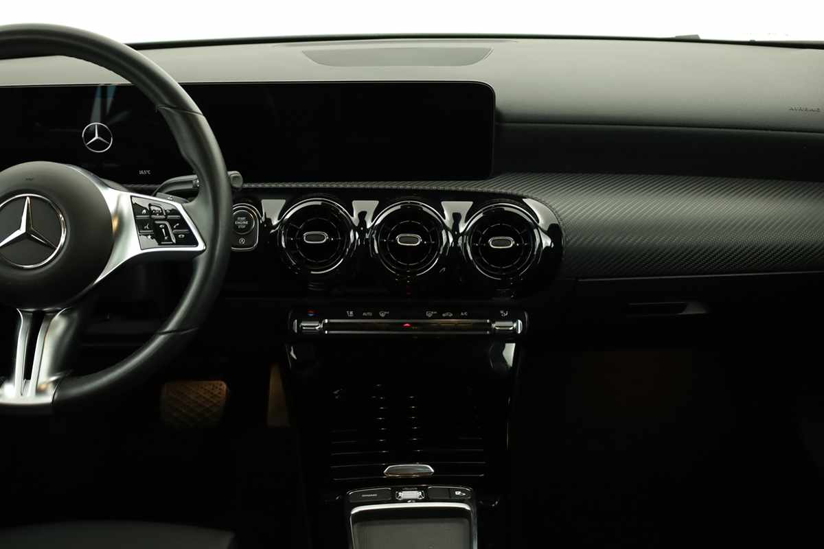 mercedes-benz-classe-a-2025-gasolina-1332cc