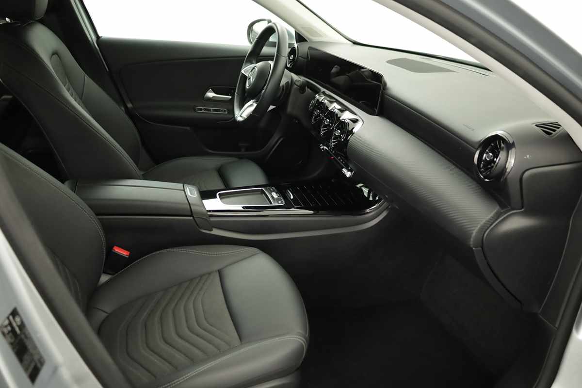 mercedes-benz-classe-a-2025-gasolina-1332cc
