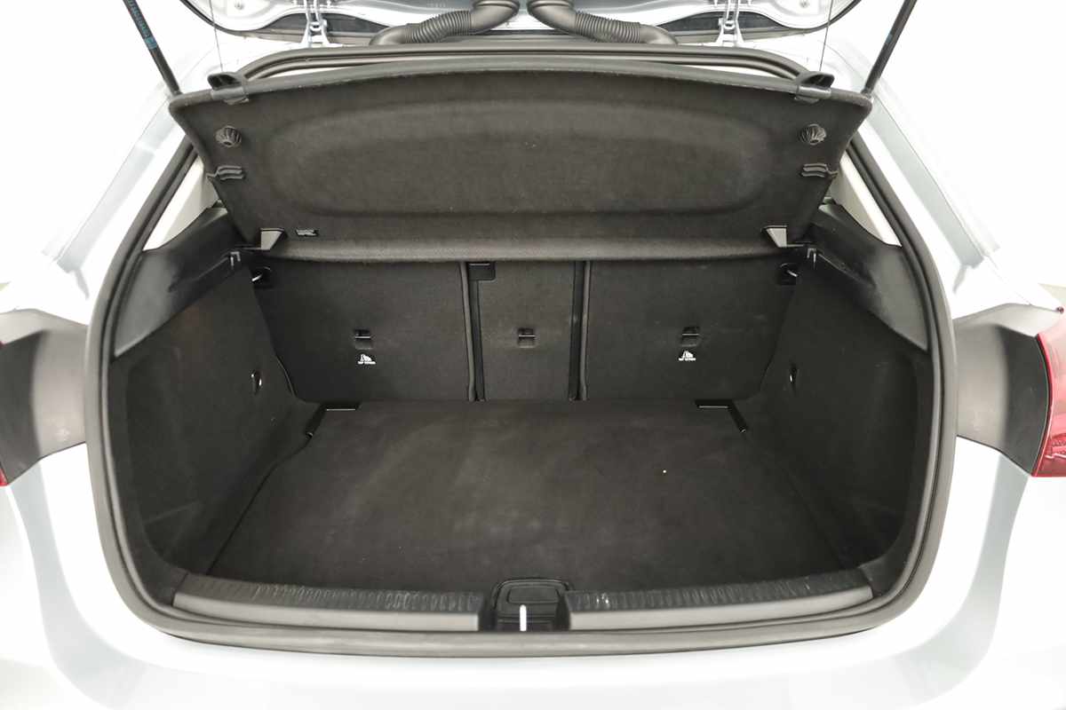 mercedes-benz-classe-a-2025-gasolina-1332cc