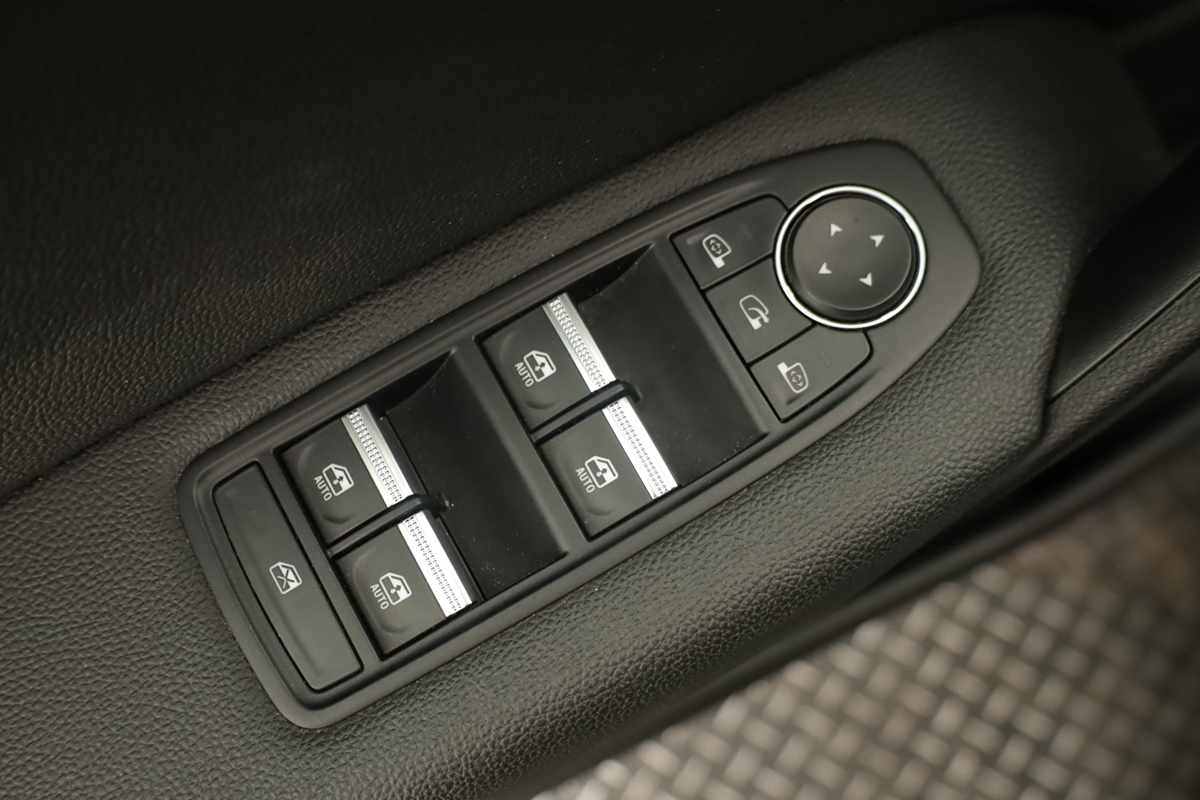renault-captur-2024-gpl-999cc