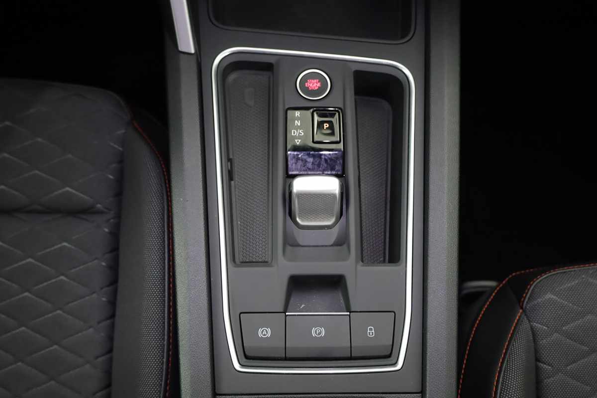 seat-leon-st-2025-hibrido-a-gasolina-1498cc