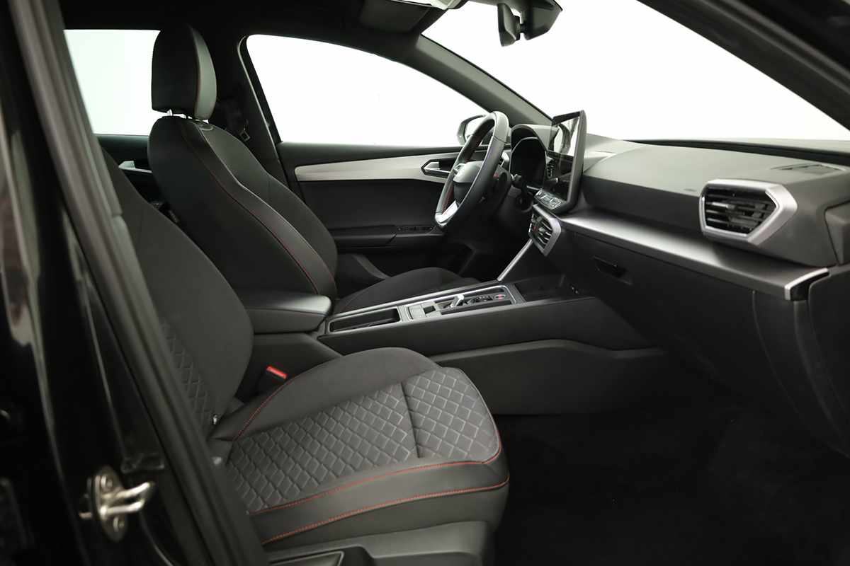 seat-leon-st-2025-hibrido-a-gasolina-1498cc