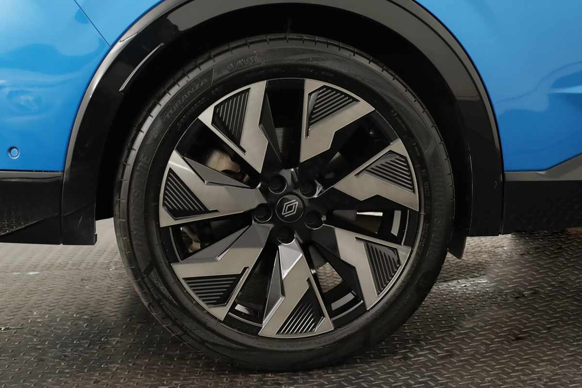 renault-rafale-2025-hibrido-a-gasolina-1199cc