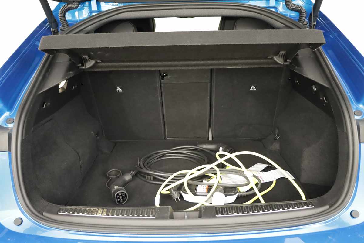 renault-rafale-2025-hibrido-a-gasolina-1199cc