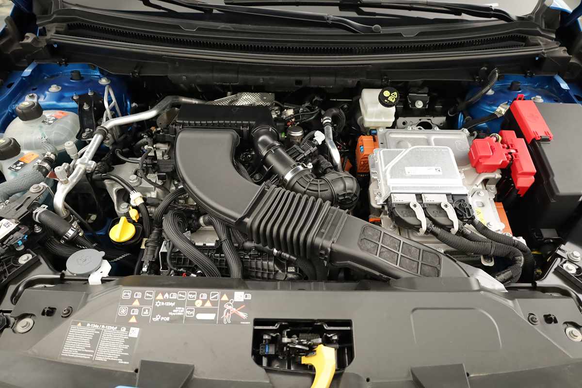 renault-rafale-2025-hibrido-a-gasolina-1199cc