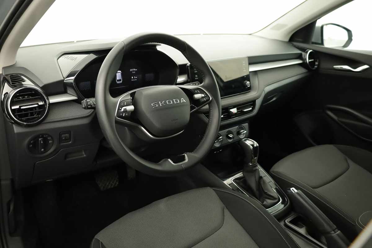 skoda-fabia-2025-gasolina-999cc