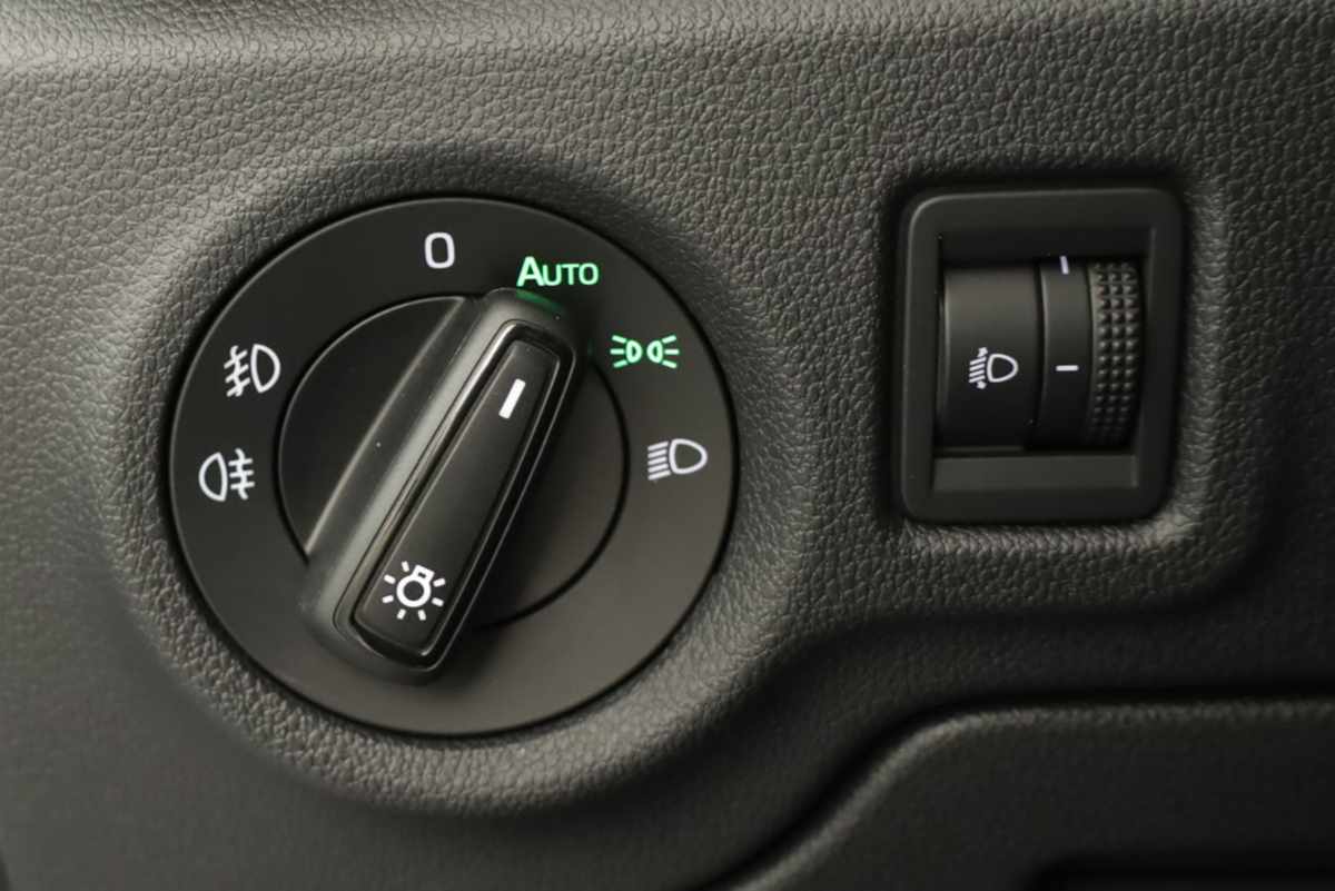 skoda-fabia-2025-gasolina-999cc