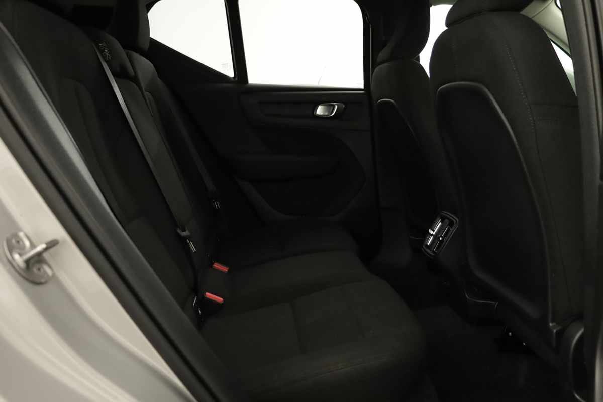 volvo-xc40-2025-gasolina-1969cc