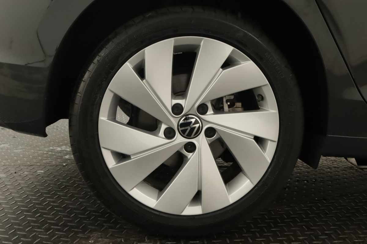 volkswagen-golf-2025-hibrido-a-gasolina-1498cc