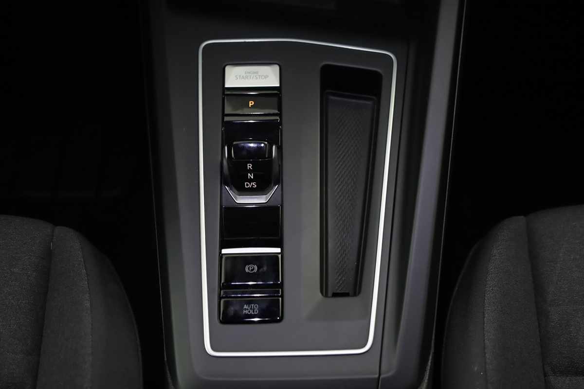 volkswagen-golf-2025-hibrido-a-gasolina-1498cc