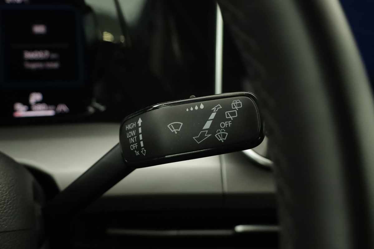 volkswagen-golf-2025-hibrido-a-gasolina-1498cc