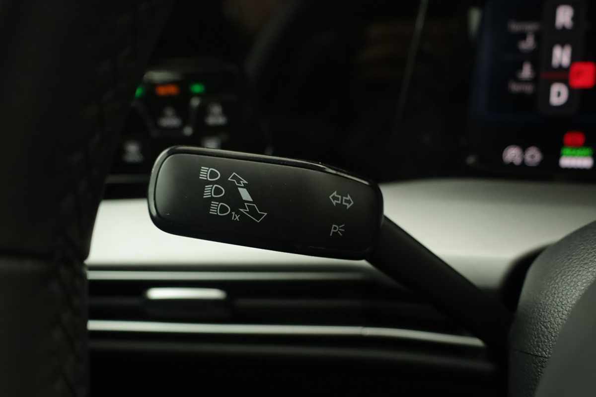 volkswagen-golf-2025-hibrido-a-gasolina-1498cc