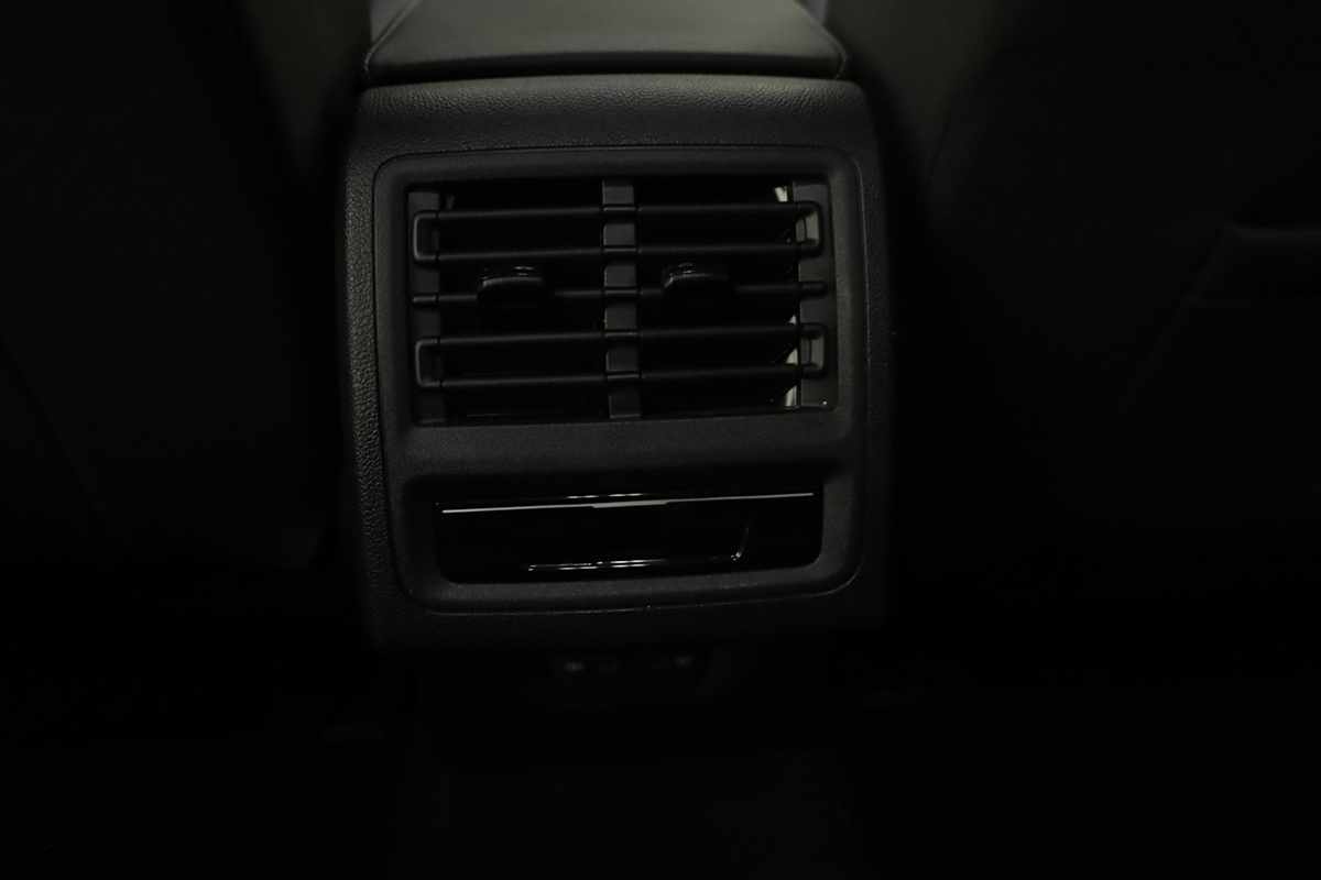 volkswagen-golf-2025-hibrido-a-gasolina-1498cc
