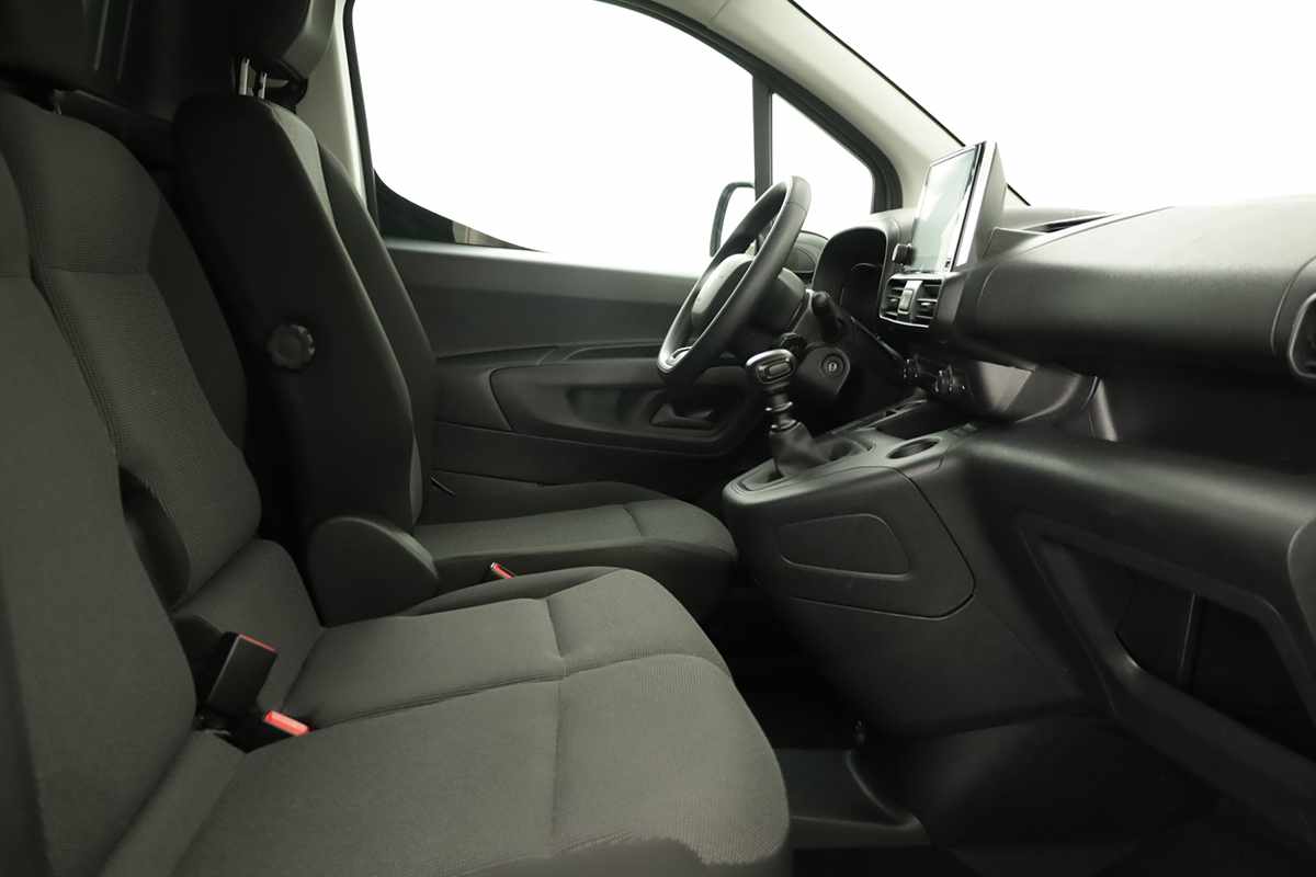 citroen-berlingo-2024-diesel-1499cc