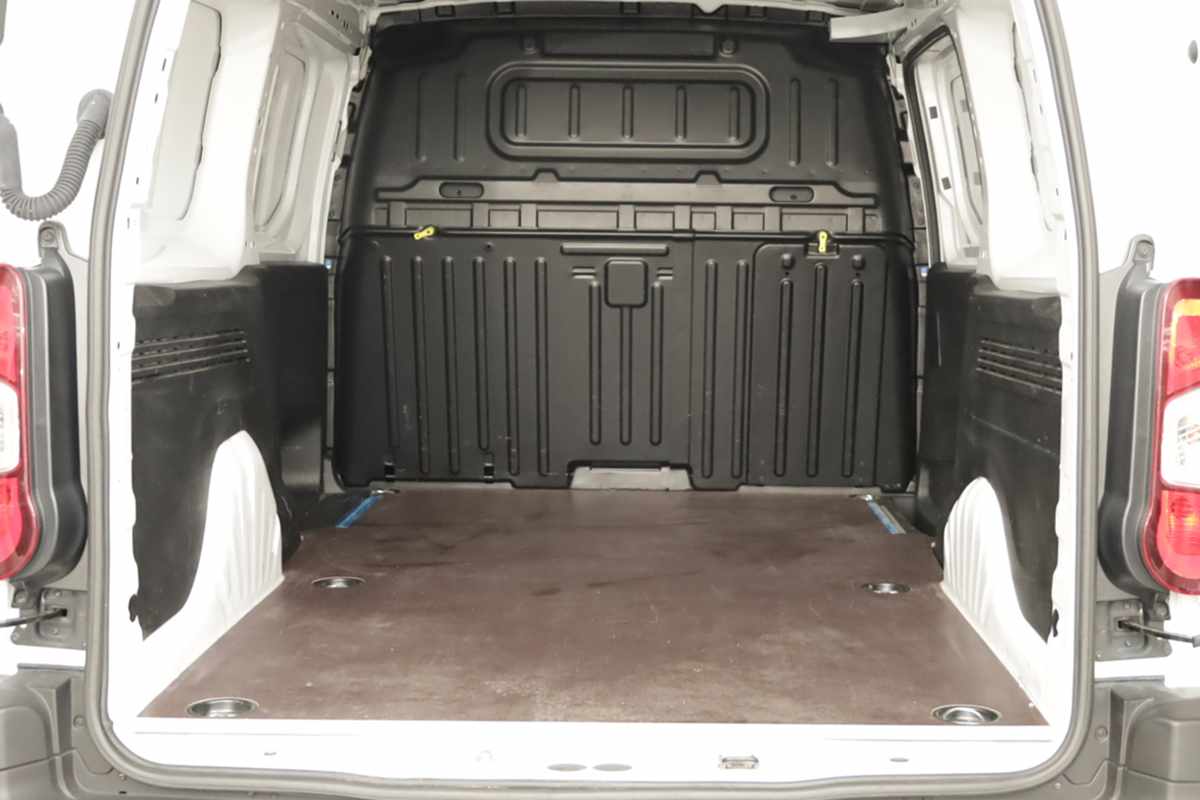 citroen-berlingo-2024-diesel-1499cc