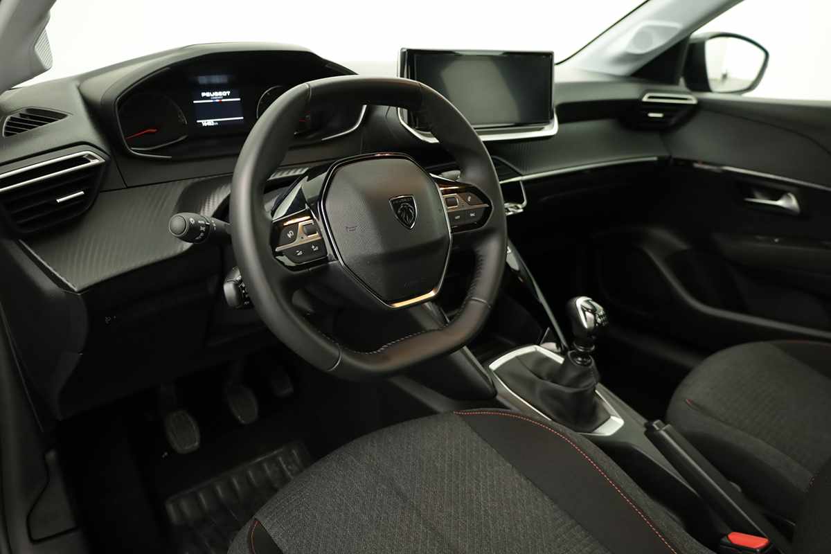 peugeot-208-2025-gasolina-1199cc