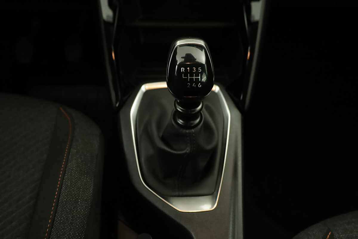 peugeot-208-2025-gasolina-1199cc