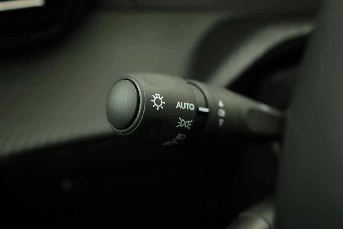 peugeot-208-2025-gasolina-1199cc