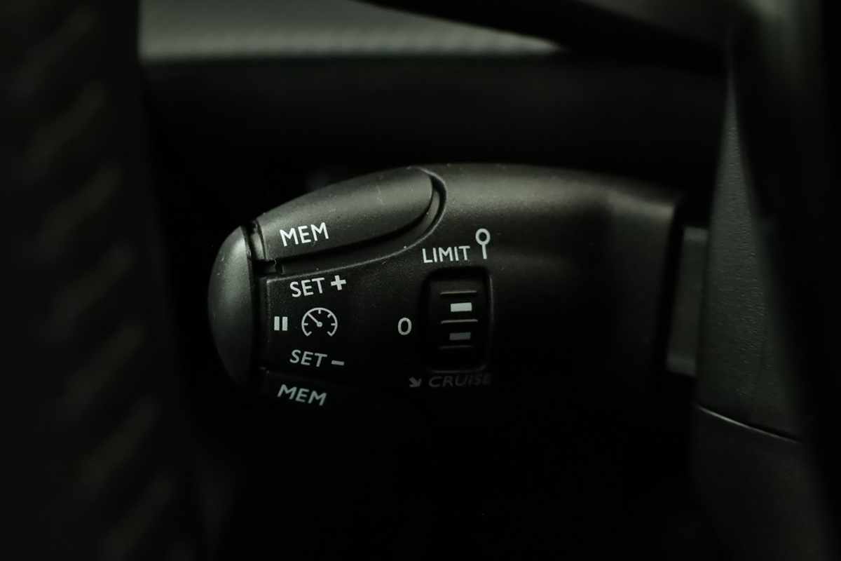 peugeot-208-2025-gasolina-1199cc