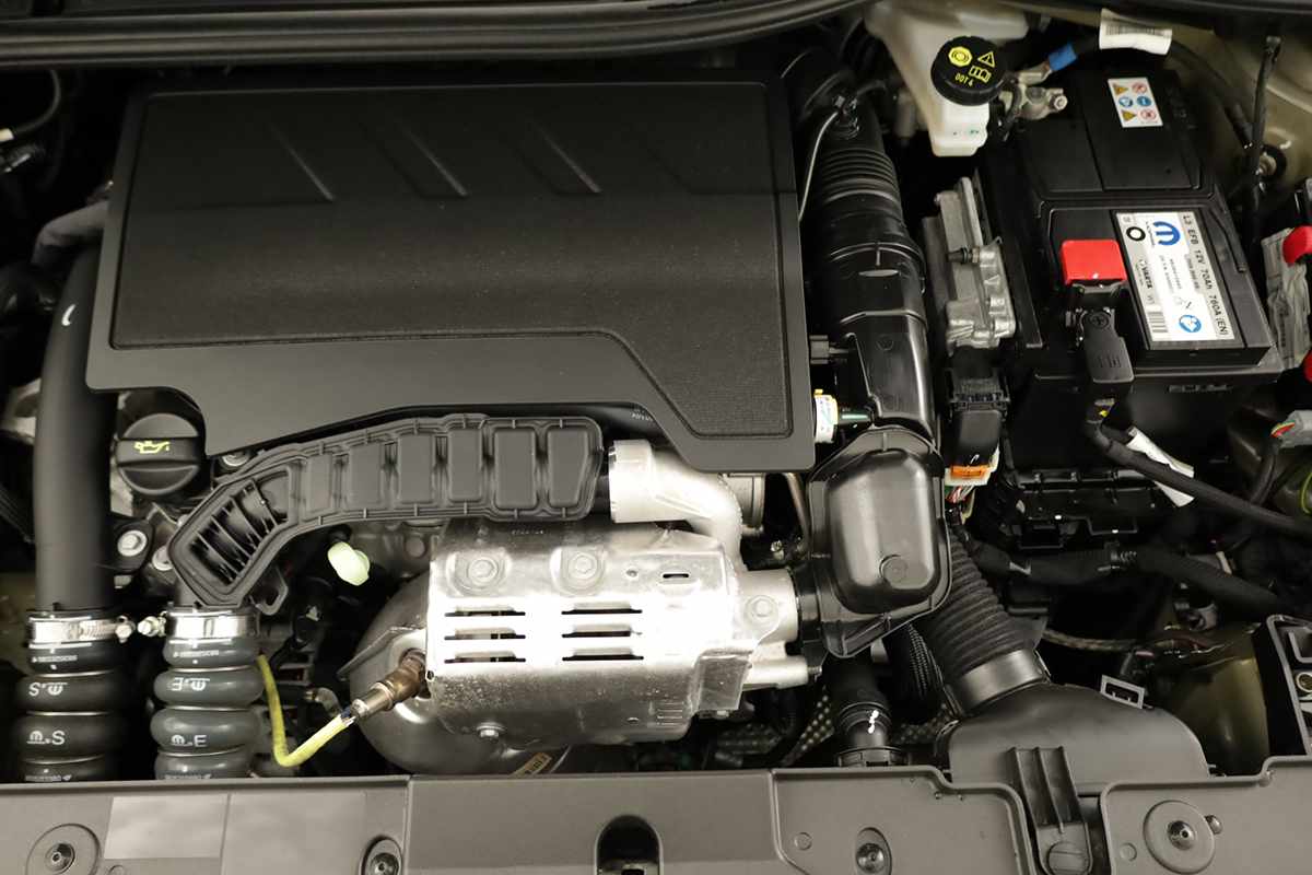 peugeot-208-2025-gasolina-1199cc