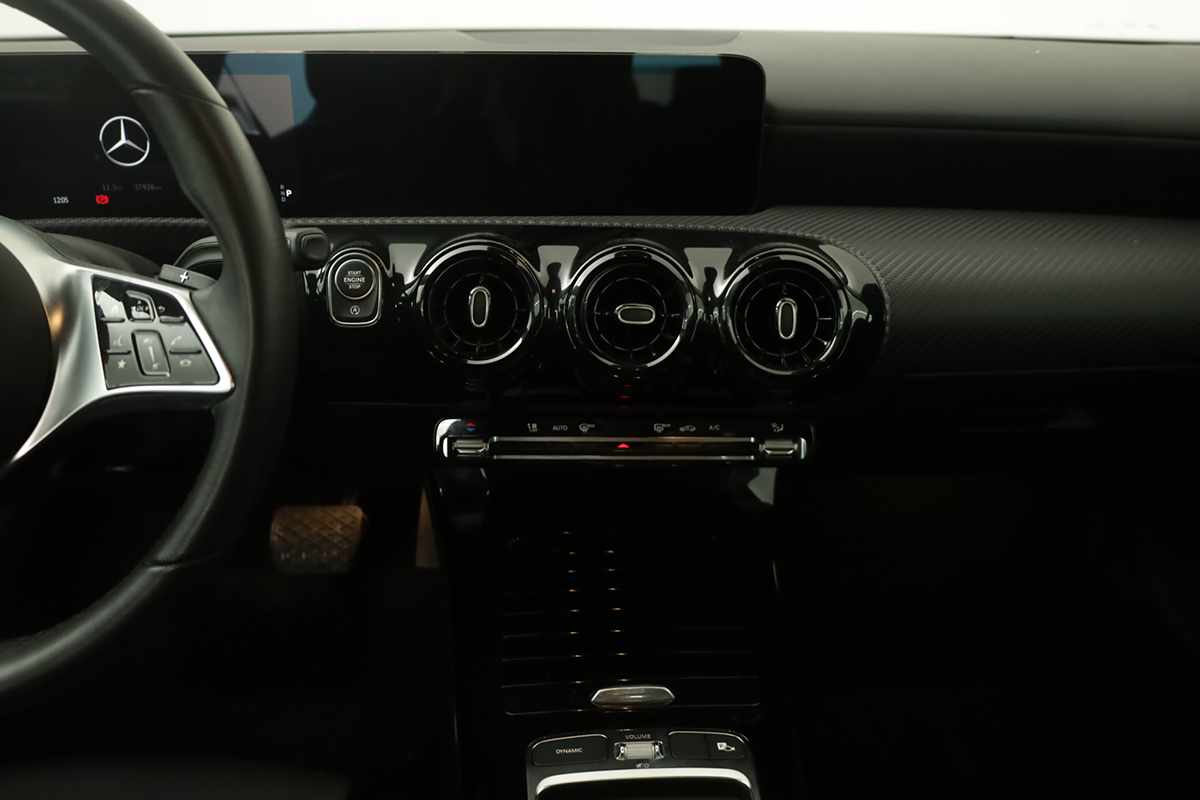 mercedes-benz-classe-a-2025-gasolina-1332cc