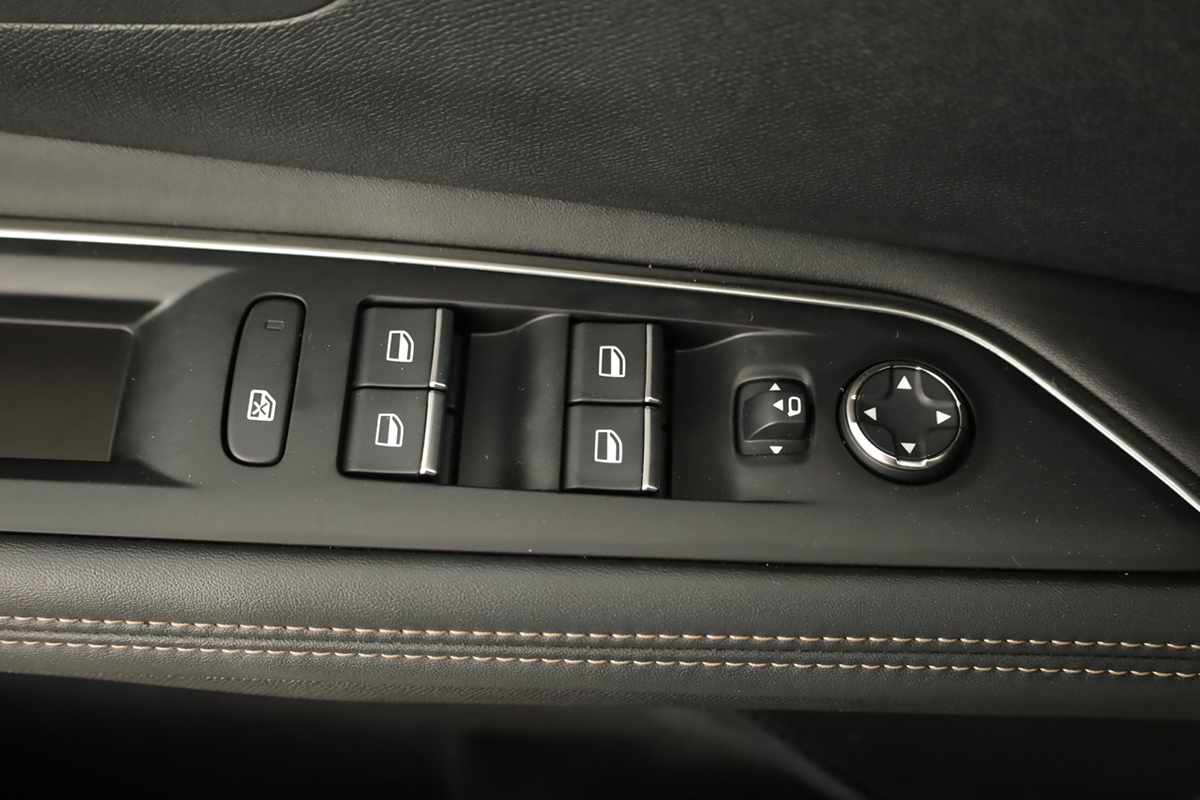 peugeot-3008-2024-gasolina-1199cc