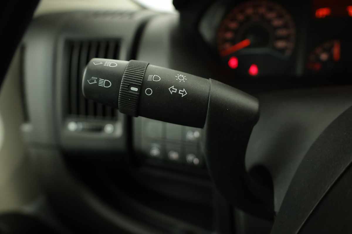peugeot-boxer-2024-diesel-2184cc