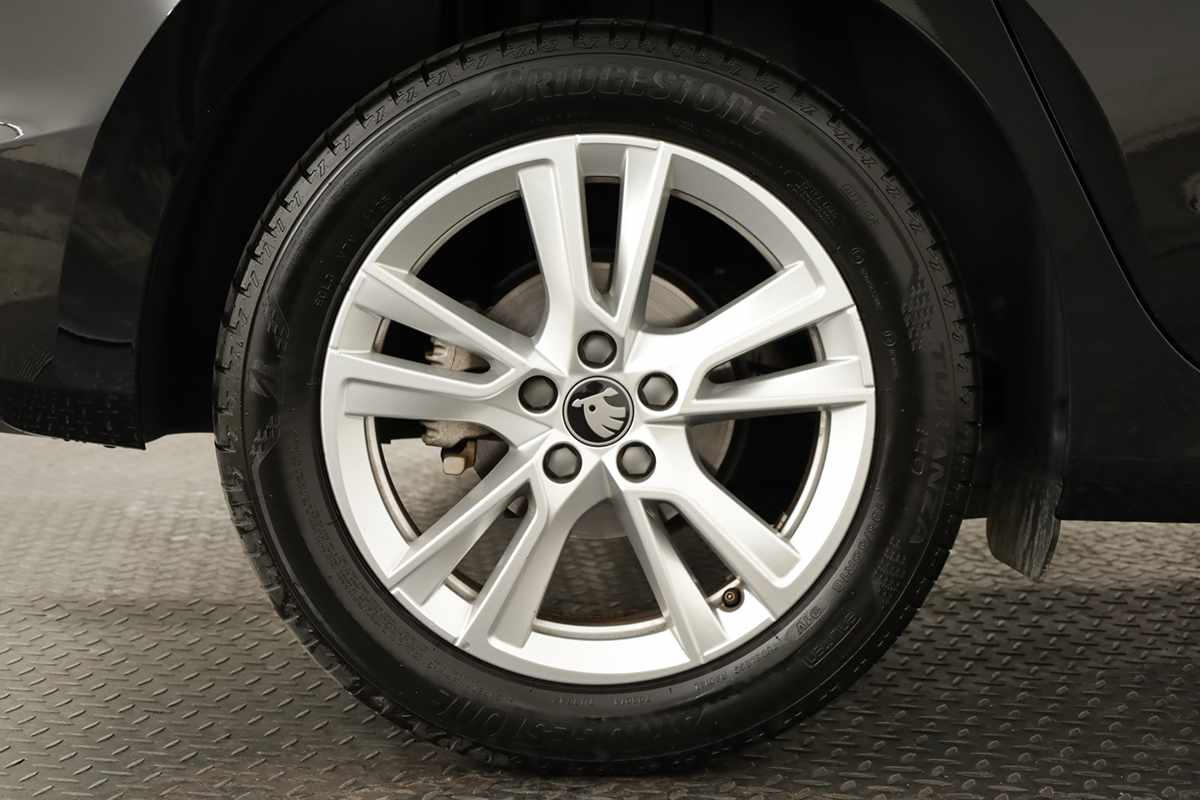skoda-fabia-2025-gasolina-999cc