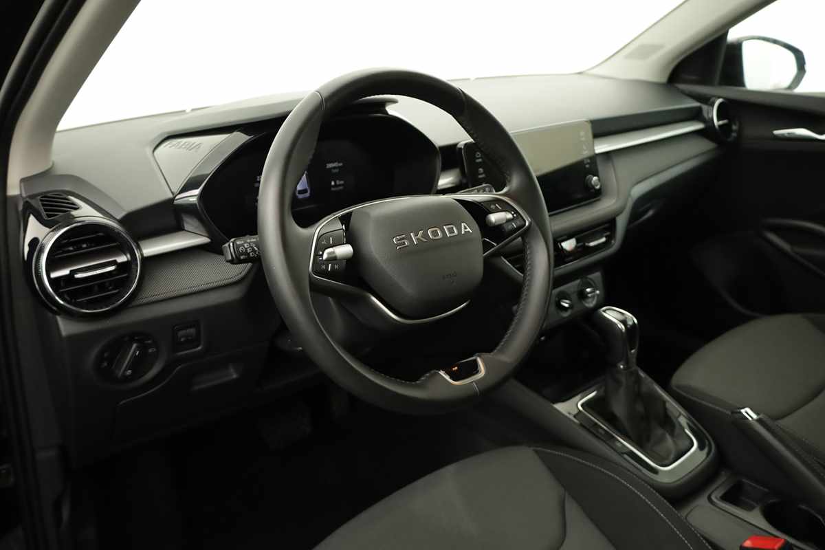 skoda-fabia-2025-gasolina-999cc