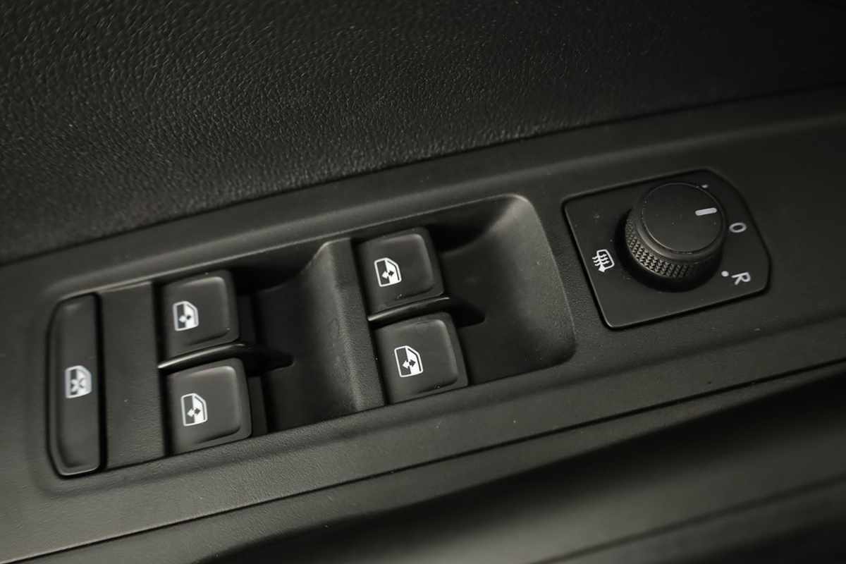 skoda-fabia-2025-gasolina-999cc