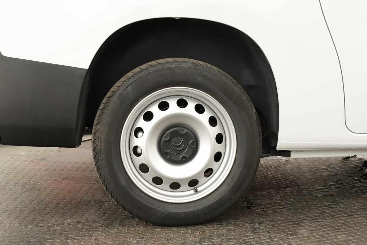 citroen-berlingo-2024-diesel-1499cc