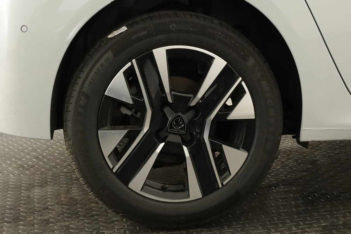 peugeot-208-2026-gasolina-1199cc