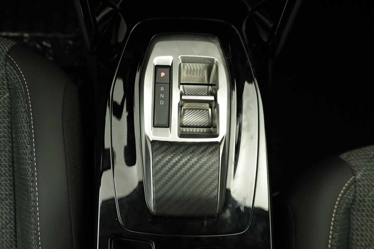 peugeot-208-2026-gasolina-1199cc