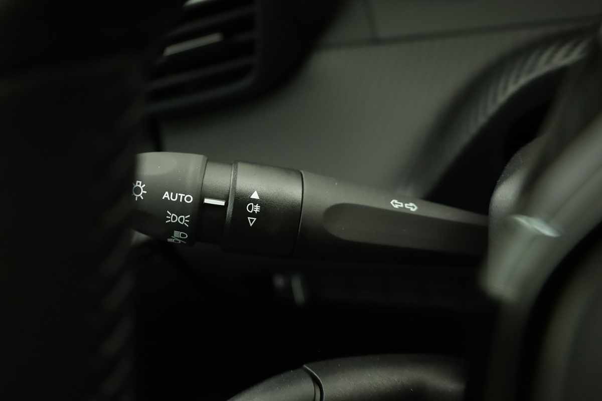 peugeot-208-2026-gasolina-1199cc