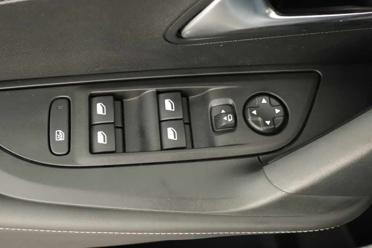 peugeot-2008-2025-gasolina-1199cc