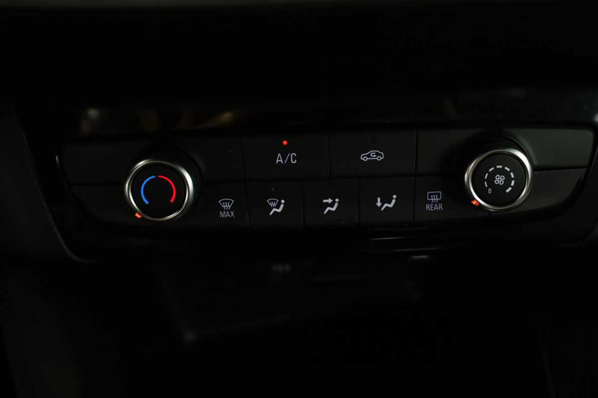 opel-corsa-2025-gasolina-1199cc