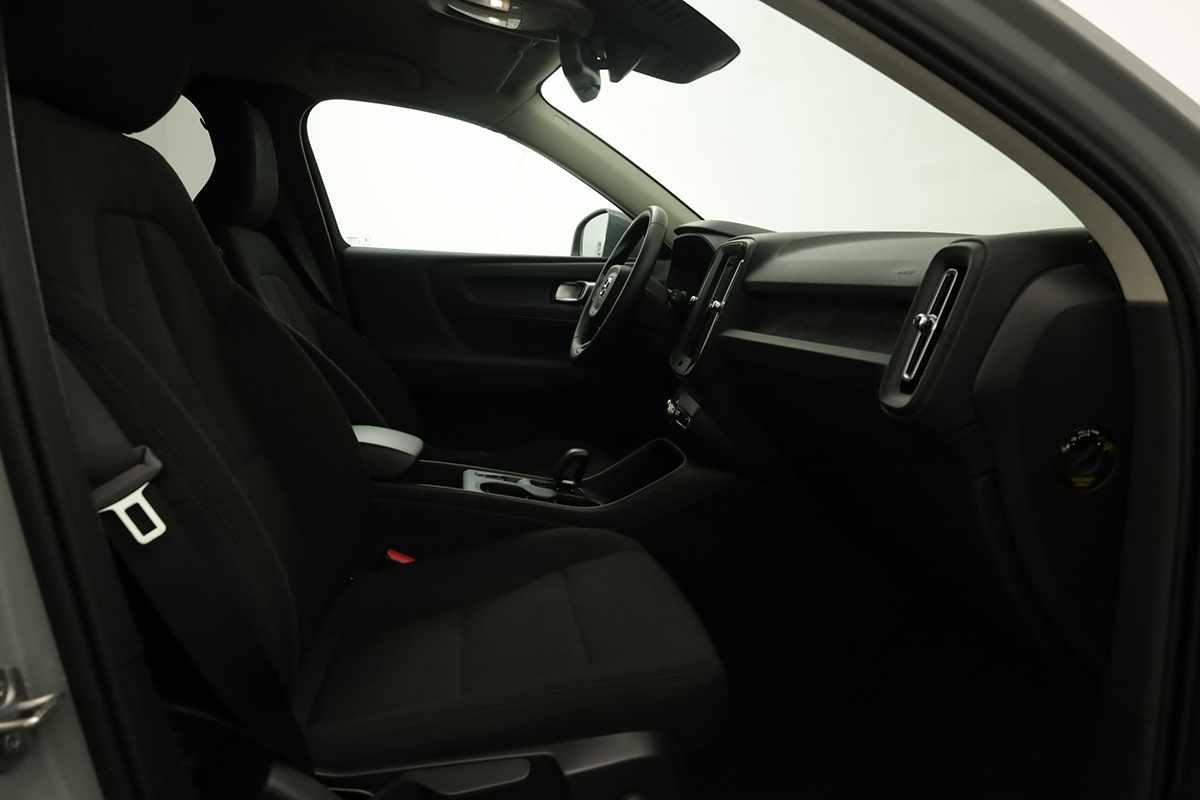 volvo-xc40-2025-gasolina-1969cc