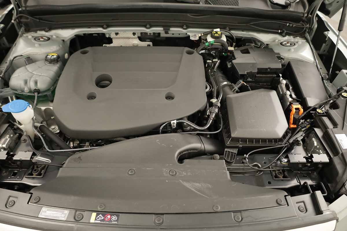volvo-xc40-2025-gasolina-1969cc