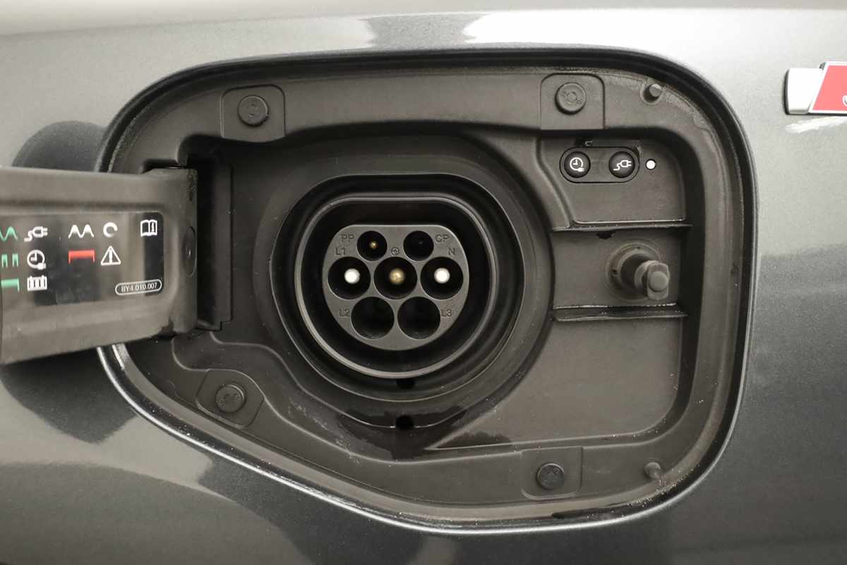 audi-q3-2024-hibrido-a-gasolina-1395cc