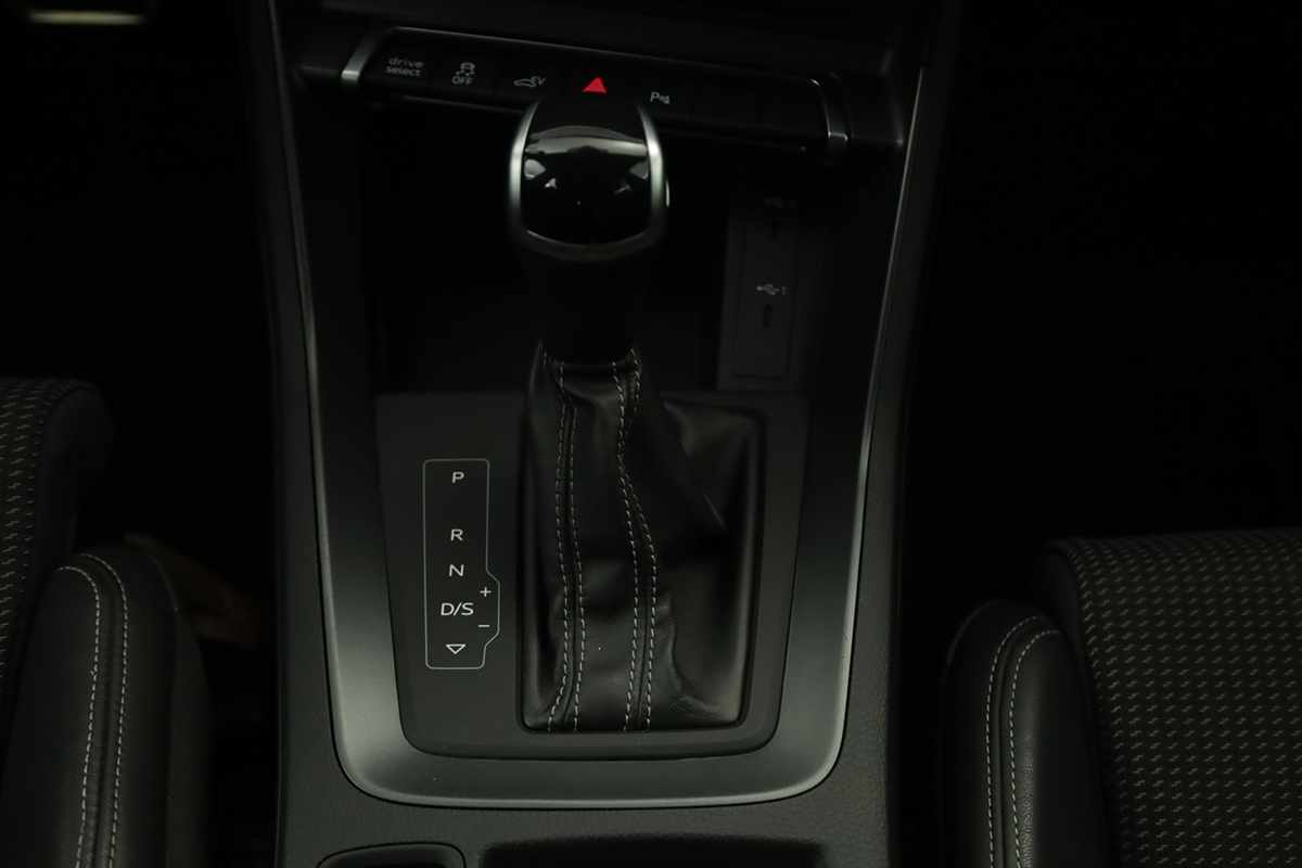 audi-q3-2024-hibrido-a-gasolina-1395cc