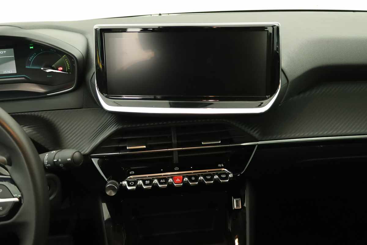 peugeot-e-208-2024-eletrico-0cc